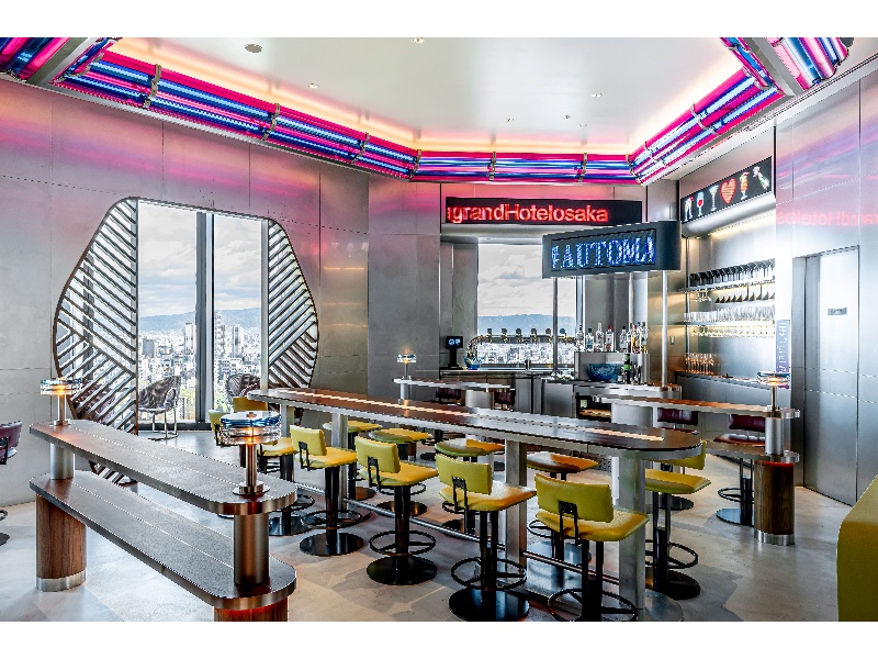 32階 貸し切り可能なバー「オートマタ」