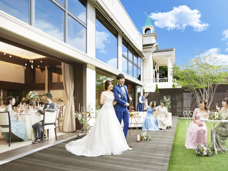 プライベートガーデン付きの贅沢な会議空間。休憩時間には外の空気を吸いながら、参加者同士の交流を深められます。