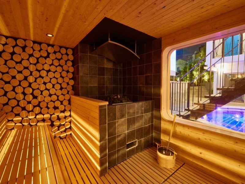 BBQ貸切プランに＋1,000円（タオル付）でサウナ＆プールもご利用いただけます。