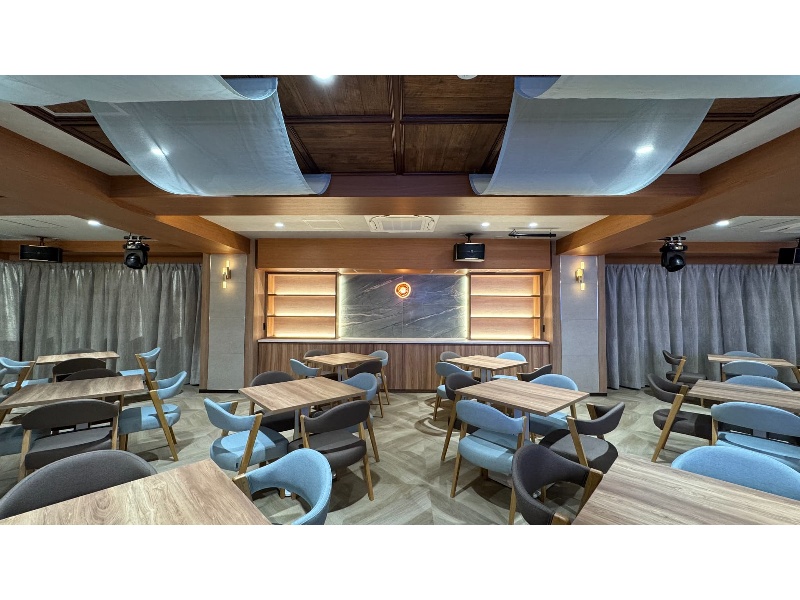 【グレイドパーク 新橋駅前7F（銀座口）】