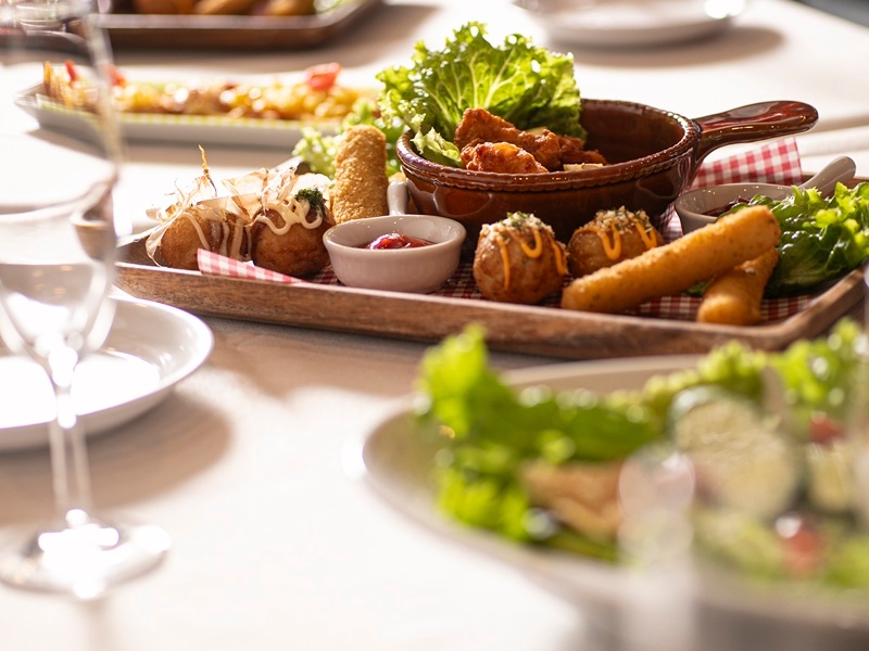 飲み放題付のパーティーコースのご用意もございます。大人数のパーティーにはコースがおすすめ◎ご要望などお気軽にお問い合わせください。