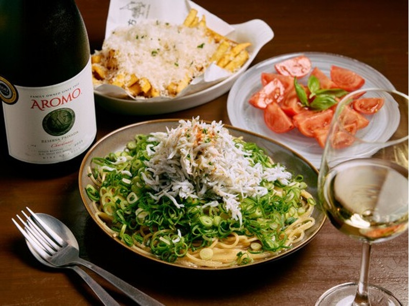 名物しらすのペペロンチーノが〆の定番スタンダードコース