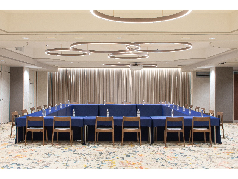 3階「立葵」 ロの字形式