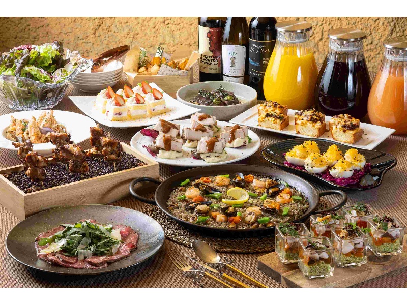 【料理一例】
専属シェフの手作りテーブルシェアスタイル
