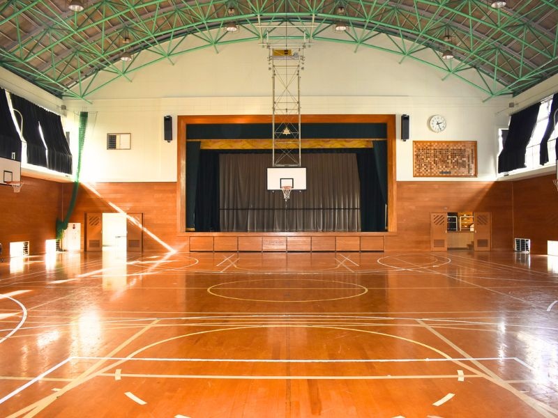 チームビルディングに最適体育館。
雨でも安心して利用できます。