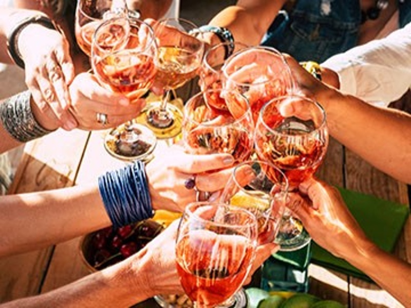 宴会におすすめな飲み放題プランで安心！