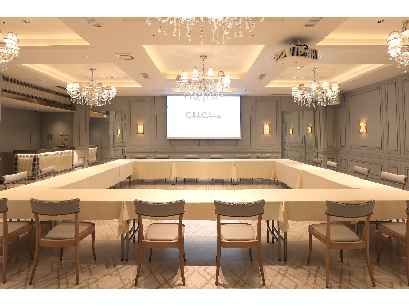 クラブガーデン
会議
ロの字スタイル