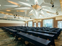 ＜メインバンケットホール＞瀬戸内（2室利用）