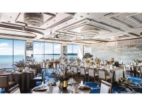 メインダイニング-BREEZE BAY-