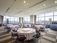 【21F中宴会場　ラベンダー】<br />着席：80名／立食：100名