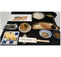 ご朝食和定食、900円税別です。