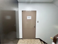 1階で受け取った鍵で解錠してご入室ください