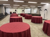 ホール7B