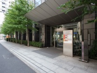 サンライズビル東京　正面玄関