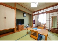 和室６畳（定員２名）<br />トイレのみ<br />大浴場・サウナをご利用ください。<br />