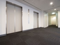 ２F　エレベーターホール