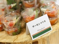 ビュッフェ料理