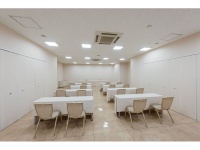 【多目的ホール】<br />　講演会　会議　試験会場　面接会場などご利用可能