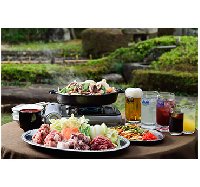 ジンギスカンBBQ、ラム・牛・豚・鶏・野菜・焼きそば・ご飯が2時間食べ放題、生ビール・各種サワー・焼酎・ウィスキー・ソフトドリンク各種2時間飲み放題で、4,300円税別にて承ります。
