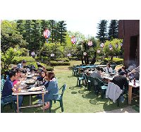 ジンギスカンBBQは、3～10月開催、お一人様4,300円税別食べ放題飲み放題、少人数2名～200名の団体様まで承ります。