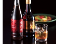 『紹興酒』<br />東天紅オリジナル　紹興酒5年、10年、15年とご用意しております。飲み比べをおすすめしております。