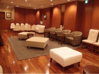 【控室】<br />ゆったりとおくつろぎいただける控室では、スタッフや講師の方々など様々な用途でご利用いただけます