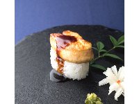 口に入る瞬間こそ料理が完成する瞬間。そのため温度にとことんこだわり、一番美味しい状態でお届けできるよう、各会場にプライベートキッチンを併設しています。