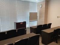 カンファレンスルーム3