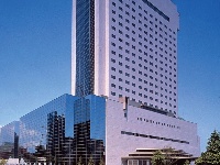 札幌大通公園まで徒歩3分の、国際コンベンション対応ホテルです。