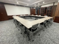 カンファレンスルーム33C