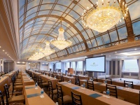 ■銀河　337平米（東京湾、羽田方面ビュー）<br />スクール：180席<br />シアター：420席