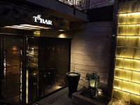 「T'sBAR」外観