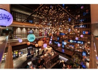 【BAR】<br />ホテル中心にはライフスタイルホテルの象徴ともいえるBARもございます。週2回DJイベント開催しております。