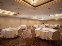 グリーンホール