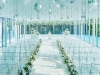 クリスタルホール