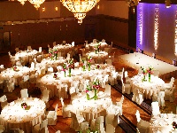 ◆4階 鶴の間 1,100平米 【正餐】610名 ／【立食】1,350名