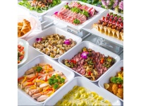 ボリューム満点！料理長が厳選した食材で様々なパーティーコースをご用意しております。
