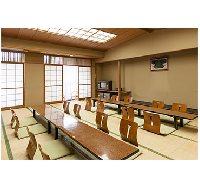 和宴会場24畳24名様収容可能、落ち着いた和室でご宴会は如何でしょうか。