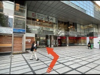 日本橋プラザビルのエントランス