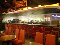 ダイニングダーツバーＢｅｅ 天神店