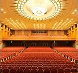 総席数1702席のポートピアホールも利用可能。国際会議からコンサートまで信頼のサービスをお届けいたします。